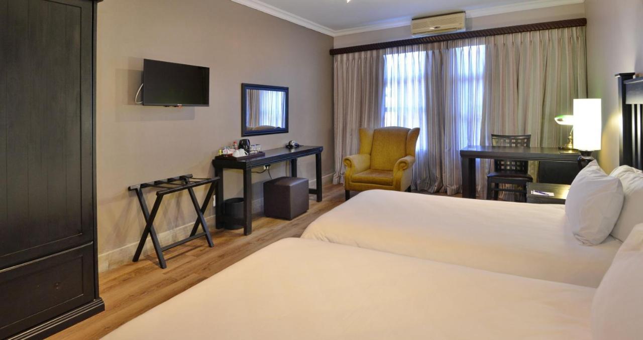 Anew Hotel Highveld Emalahleni Bagian luar foto