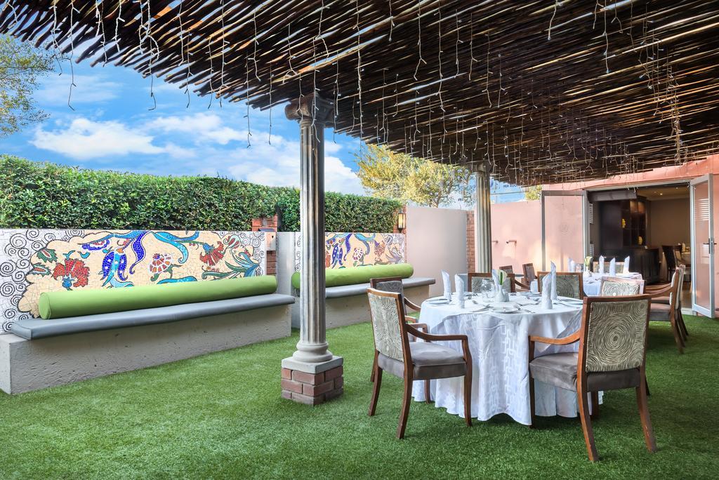 Anew Hotel Highveld Emalahleni Bagian luar foto